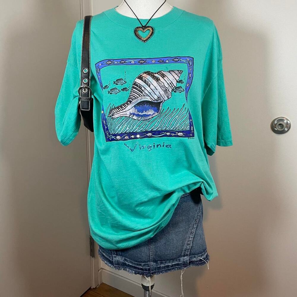 Vintage beach fish seashell Virginia vacation cotton XL T-shirt